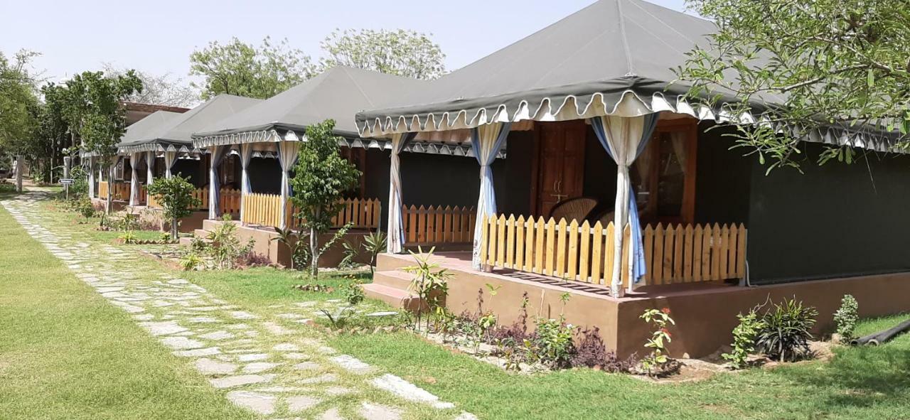 Pushkar Vela Resort ภายนอก รูปภาพ